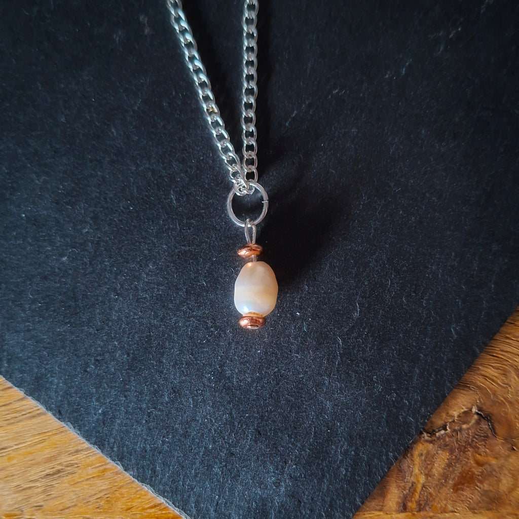 Trinity Glow Necklace