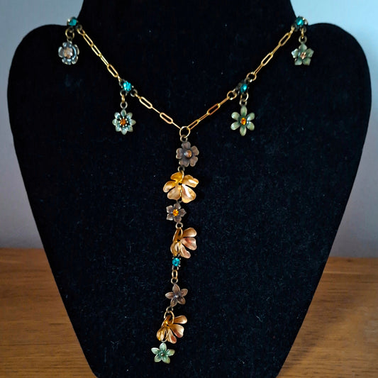 Vintage Blossom Cascade