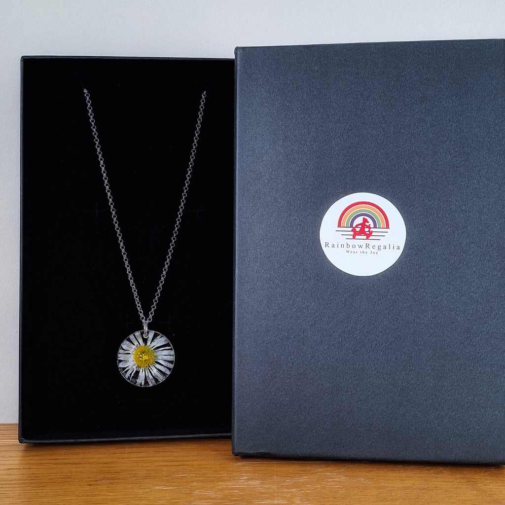 Daisy Pendant